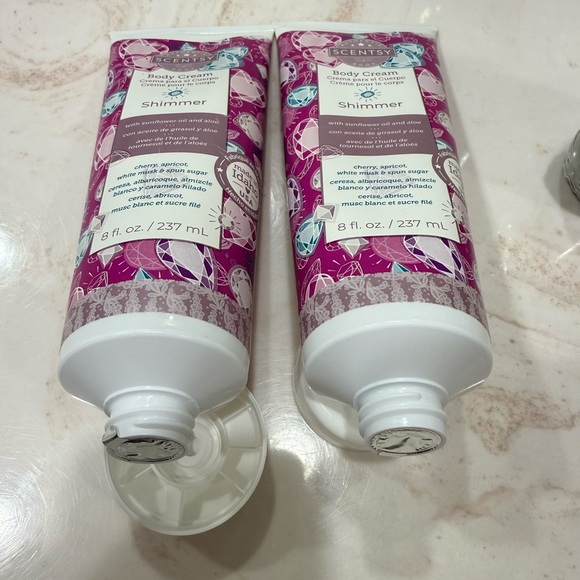Scentsy Shimmer Body Cream and Body Wash Set - Picture 5 of 6